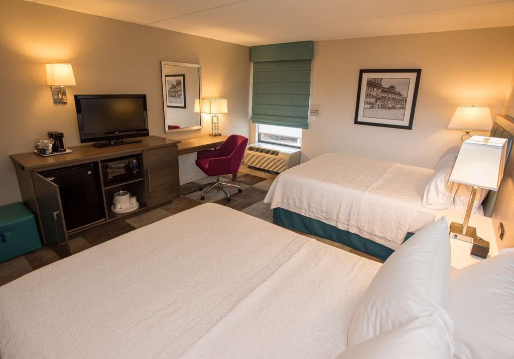 Hampton Inn Wooster Habitación foto